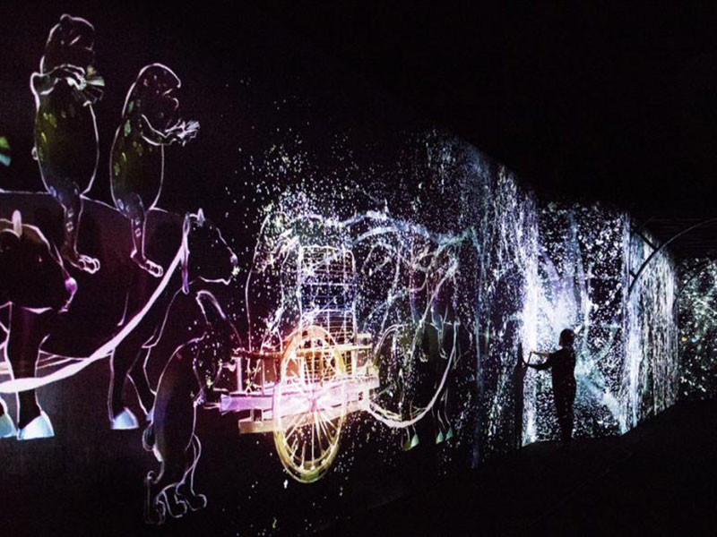 شركة متخصصة في التركيبات ثلاثية الأبعاد تسيطر على باريس